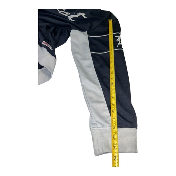 Stitches Athletic Gear Detroit Tigers XXL Men’s Navy Blue and White Jacket - Picture 7 of 12